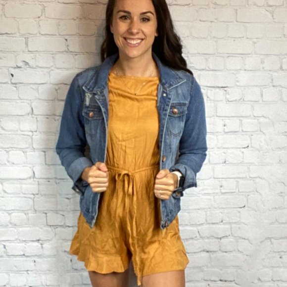 Daisy Ruffle Romper- - Picture 3 of 3